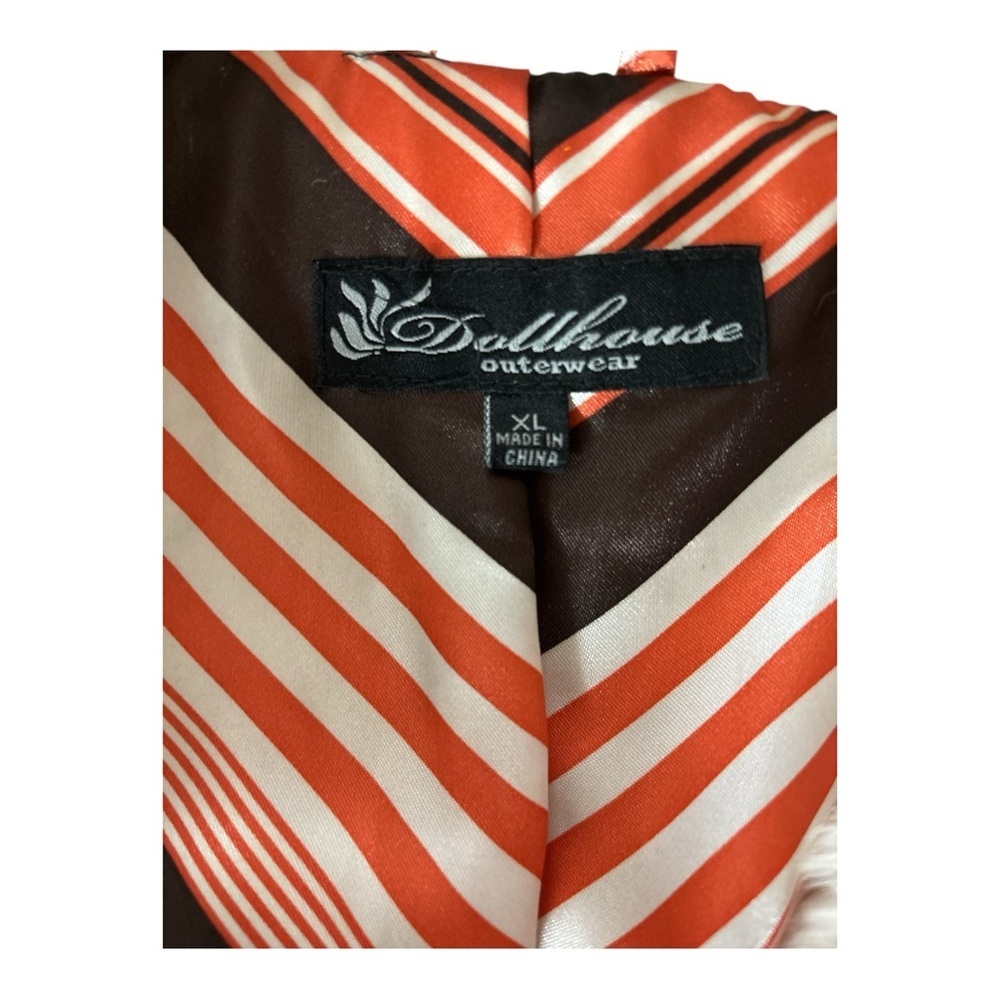 DOLLHOUSE Outerwear Vintage faux fur coat, cream color, sz XL,snap button front - Picture 3 of 6